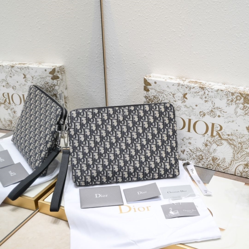 D*or clutch bags